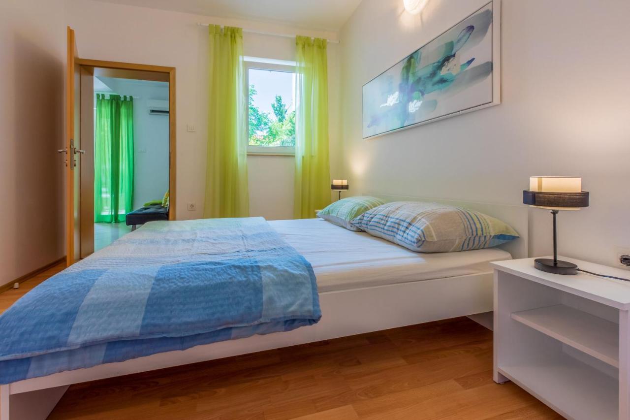 Apartments Barbara 3 ยาดราโนโว ภายนอก รูปภาพ