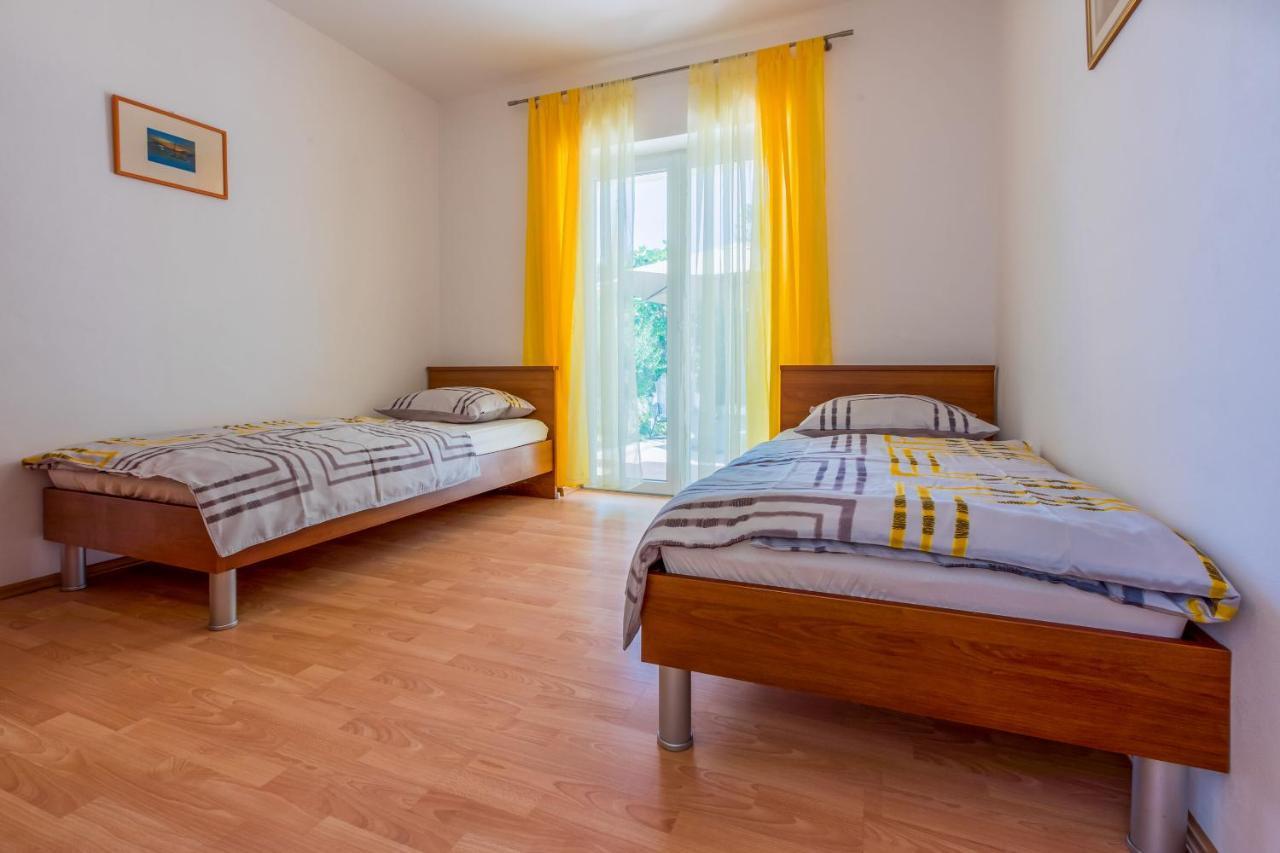 Apartments Barbara 3 ยาดราโนโว ภายนอก รูปภาพ