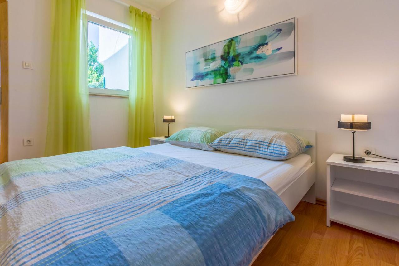 Apartments Barbara 3 ยาดราโนโว ภายนอก รูปภาพ
